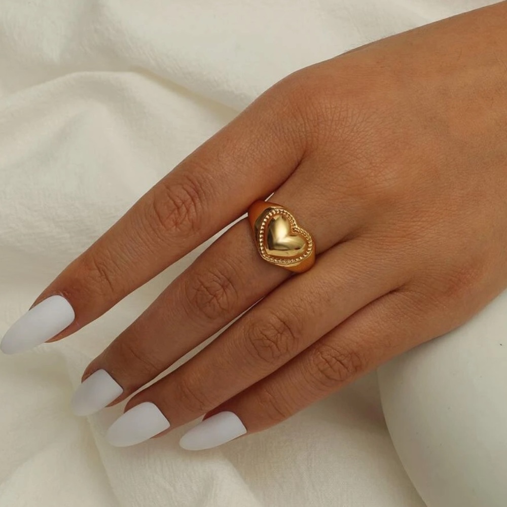 n e w |  gold heart ring⭐️